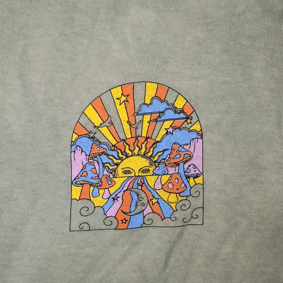 Cosmic Dreamer Shirt Size M - Picture 3 of 4